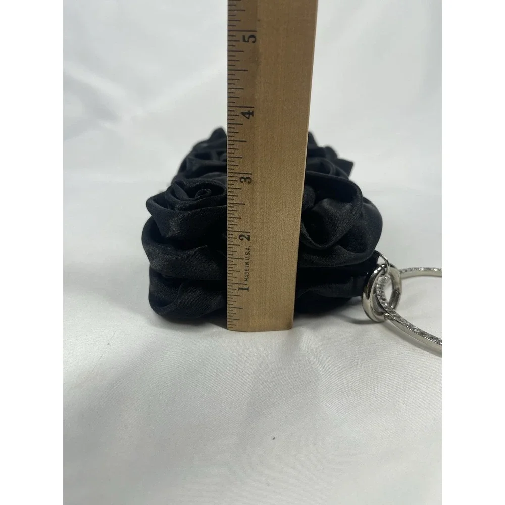 N/A elegant black